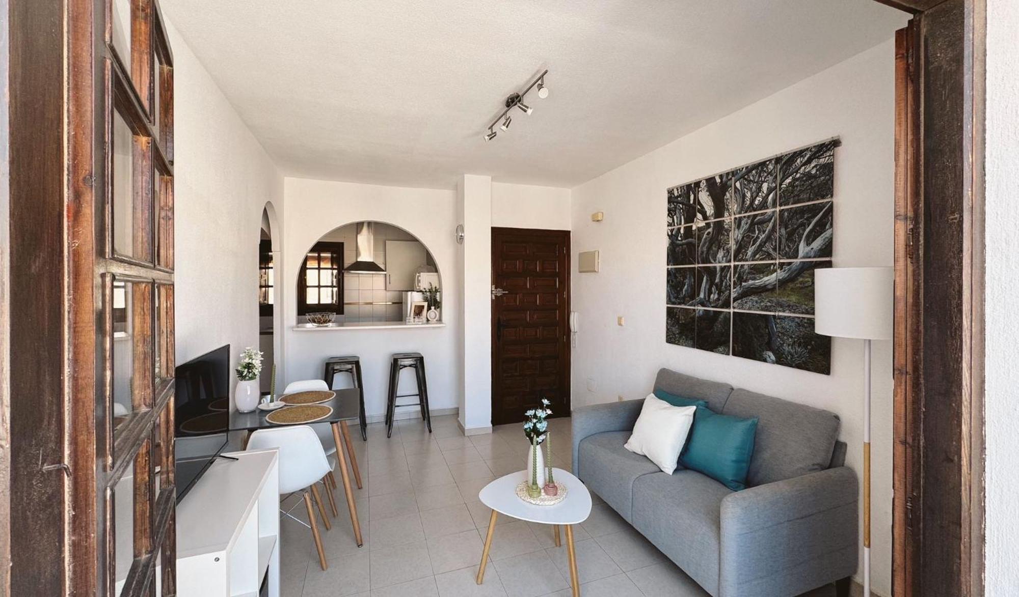 Apartment El Paraiso, 1 Bedroom 300M From The Sea Torrevieja Eksteriør bilde